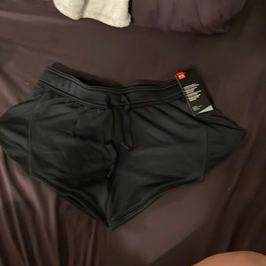 Under armour brand new black shorts size small